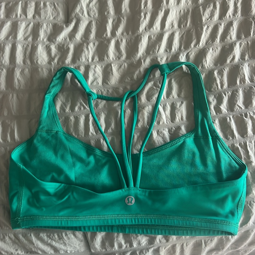 Lululemon Green Free to Be Bra